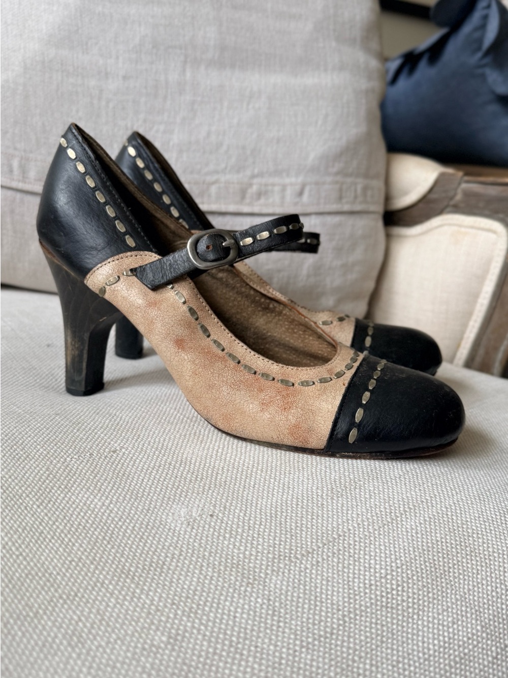 Two-Tone Black and Tan Mary Jane Heels with Buckle